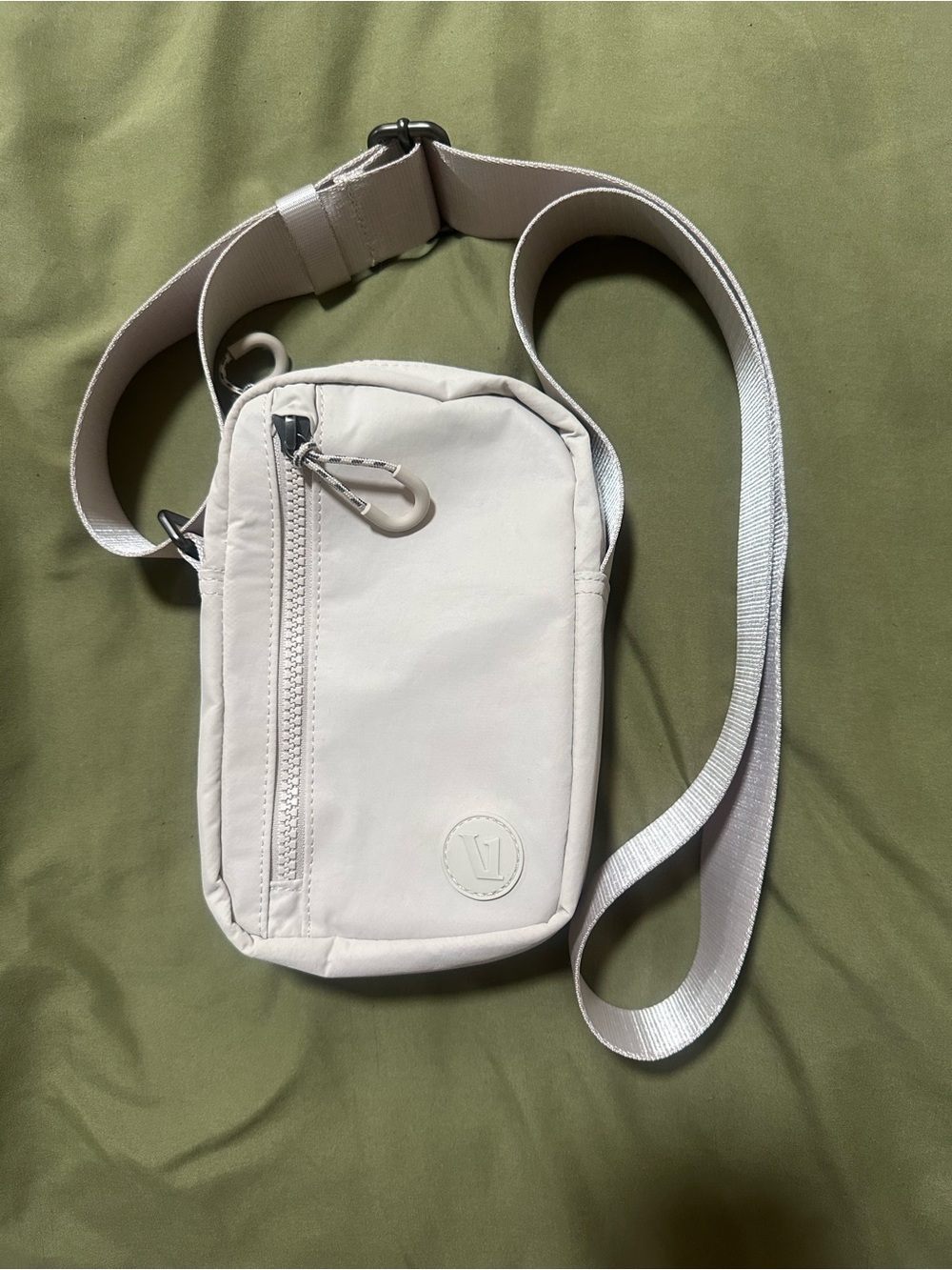 Vuori All Around Crossbody Bag - Ecru